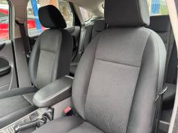 FORD - FOCUS - 2011/2012 - Prata - R$ 43.900,00