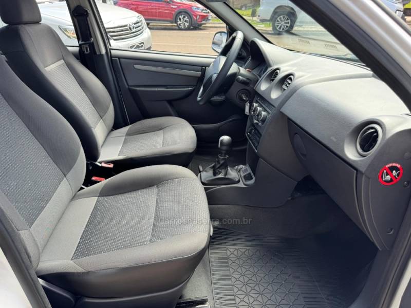 CHEVROLET - CELTA - 2014/2015 - Branca - R$ 35.900,00