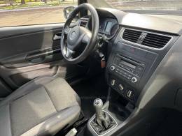 VOLKSWAGEN - FOX - 2013/2013 - Branca - R$ 44.900,00