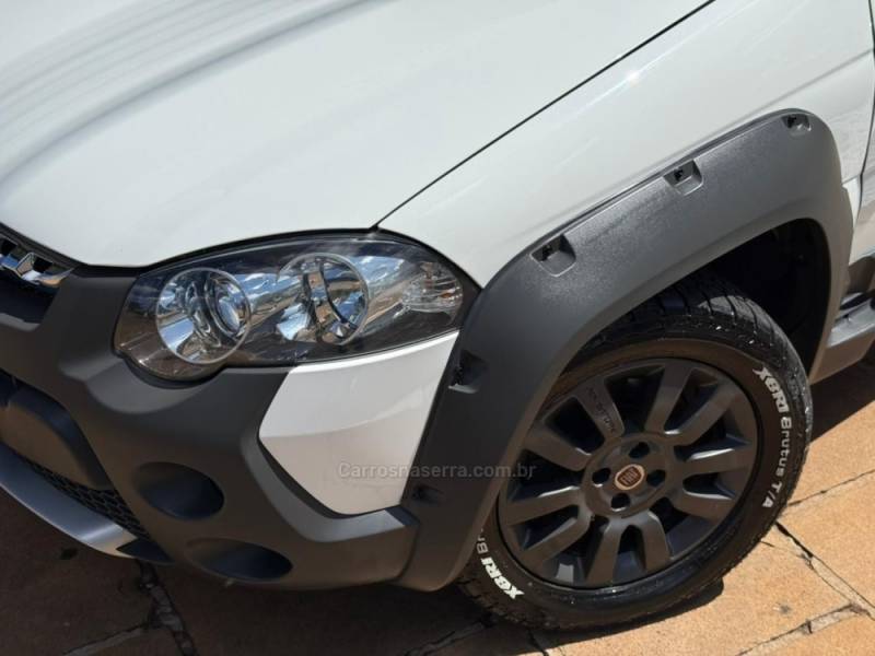 FIAT - STRADA - 2015/2016 - Branca - R$ 66.900,00