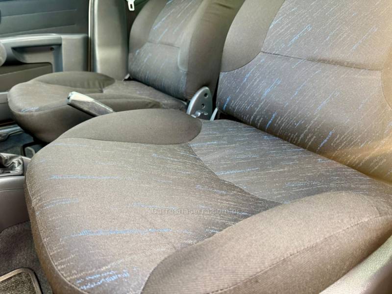 FIAT - PALIO - 2006/2007 - Prata - R$ 29.900,00
