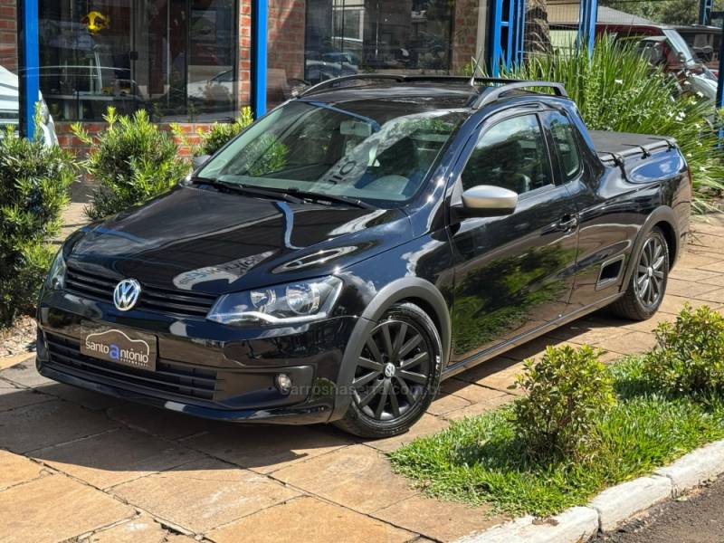 VOLKSWAGEN - SAVEIRO - 2015/2015 - Preta - Sob Consulta