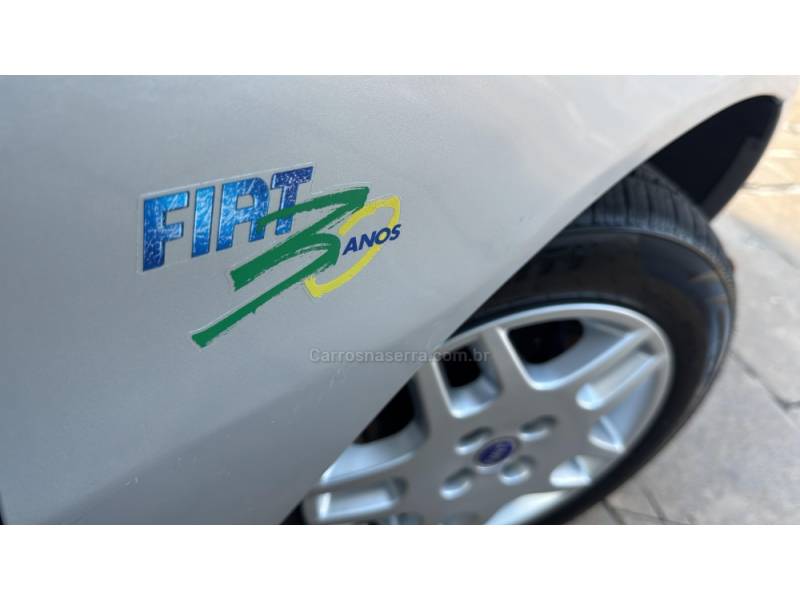 FIAT - PALIO - 2006/2007 - Prata - R$ 29.900,00