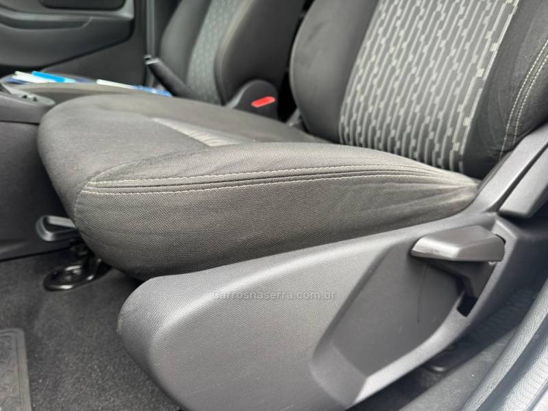 FORD - KA - 2018/2019 - Prata - R$ 45.900,00