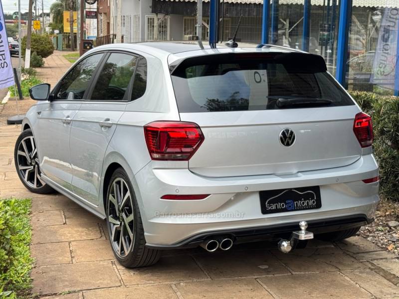 VOLKSWAGEN - POLO - 2025/2025 - Prata - R$ 139.900,00