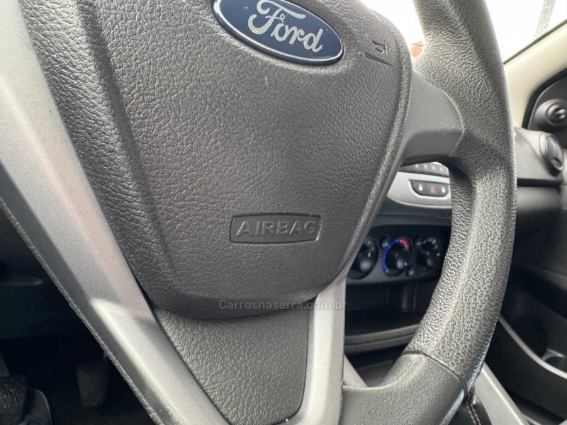 FORD - KA - 2018/2019 - Prata - R$ 45.900,00