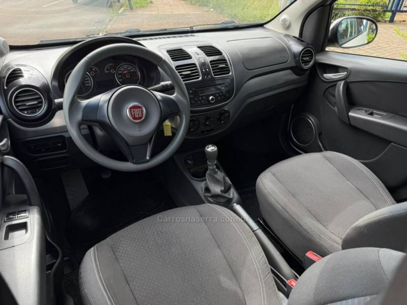 FIAT - GRAND SIENA - 2013/2013 - Branca - R$ 35.900,00