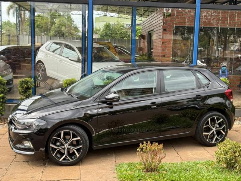 VOLKSWAGEN - POLO - 2019/2020 - Preta - R$ 84.900,00