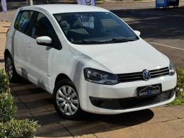 VOLKSWAGEN - FOX - 2013/2013 - Branca - R$ 44.900,00