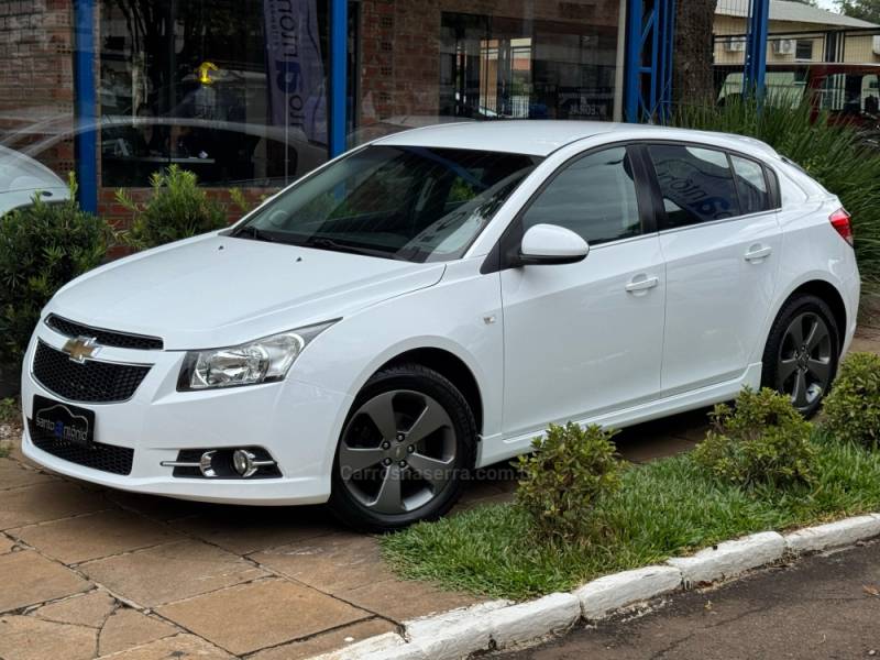 CHEVROLET - CRUZE - 2014/2014 - Branca - R$ 59.900,00