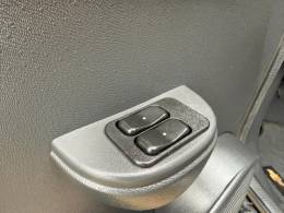 CHEVROLET - CELTA - 2013/2014 - Preta - R$ 34.900,00