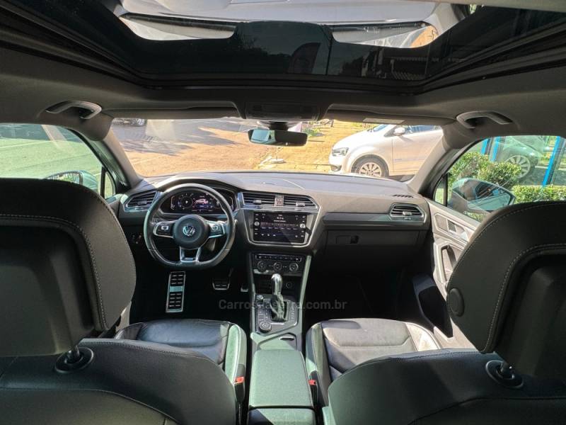 VOLKSWAGEN - TIGUAN - 2018/2019 - Prata - R$ 149.900,00