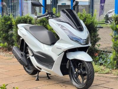 HONDA - PCX - 2023/2023 - Branca - R$ 22.900,00