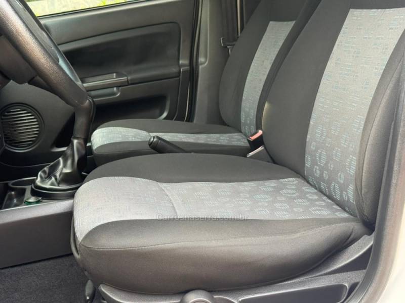 FORD - FIESTA - 2011/2012 - Branca - R$ 31.900,00
