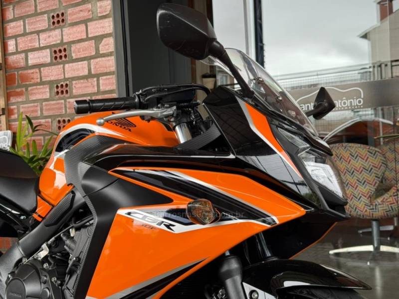 HONDA - CBR 650F - 2018/2019 - Laranja - R$ 47.900,00