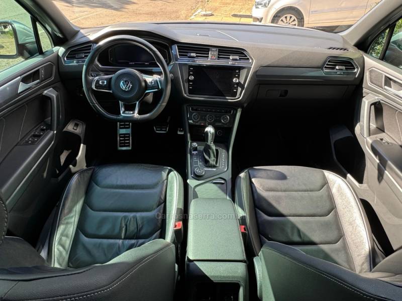 VOLKSWAGEN - TIGUAN - 2018/2019 - Prata - R$ 149.900,00
