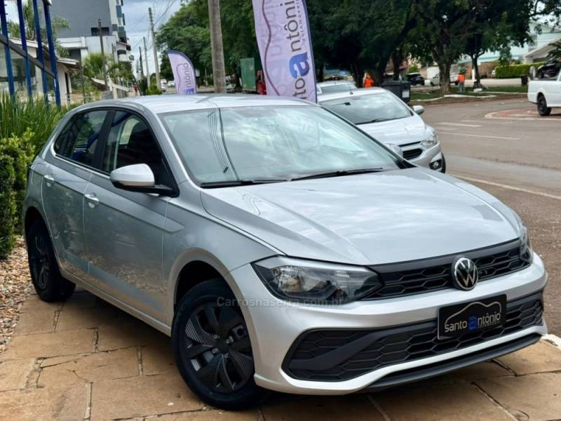 VOLKSWAGEN - POLO - 2024/2025 - Prata - R$ 76.900,00