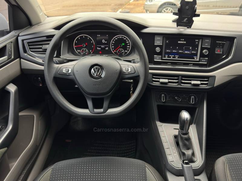 VOLKSWAGEN - POLO - 2018/2018 - Branca - R$ 73.900,00