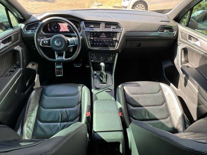VOLKSWAGEN - TIGUAN - 2018/2019 - Prata - R$ 149.900,00
