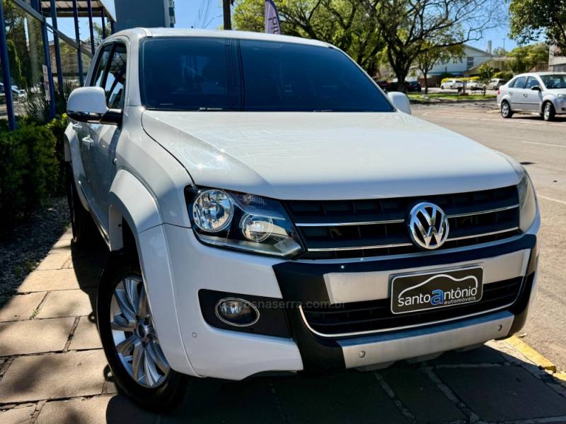 VOLKSWAGEN - AMAROK - 2012/2013 - Branca - R$ 89.900,00