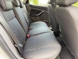 FORD - FOCUS - 2012/2013 - Branca - R$ 46.900,00