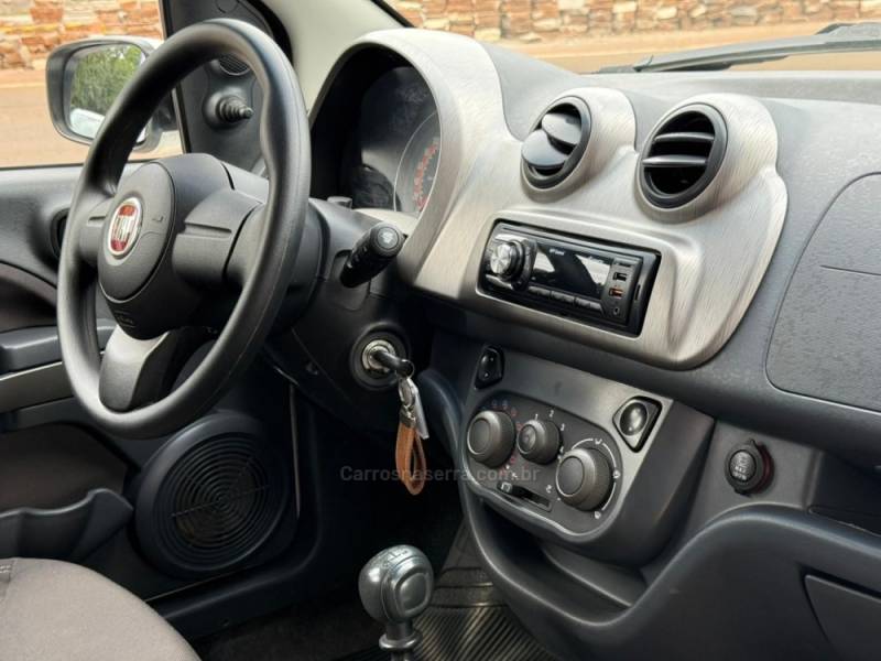 FIAT - UNO - 2014/2014 - Branca - R$ 39.900,00