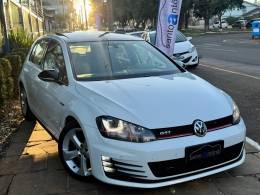 VOLKSWAGEN - GOLF - 2014/2015 - Branca - R$ 139.900,00