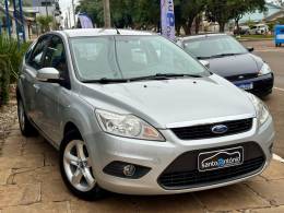 FORD - FOCUS - 2011/2012 - Prata - R$ 43.900,00