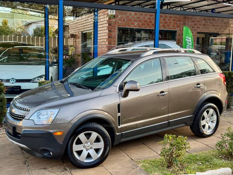 CHEVROLET - CAPTIVA - 2012/2012 - Cinza - R$ 49.900,00