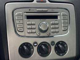 FORD - FOCUS - 2012/2012 - Branca - R$ 41.900,00