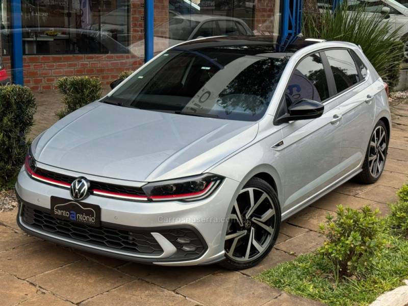 VOLKSWAGEN - POLO - 2025/2025 - Prata - R$ 139.900,00