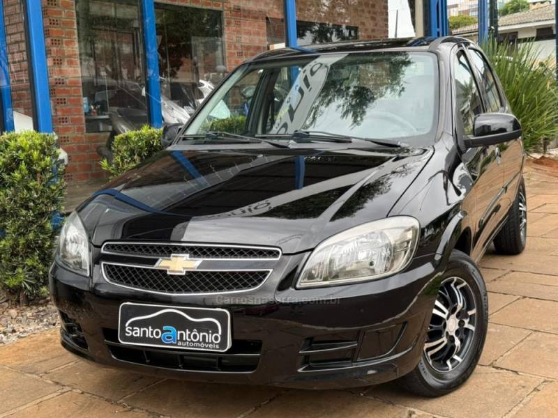 CHEVROLET - CELTA - 2013/2014 - Preta - R$ 34.900,00