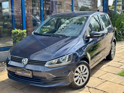 VOLKSWAGEN - FOX - 2015/2016 - Azul - R$ 51.900,00