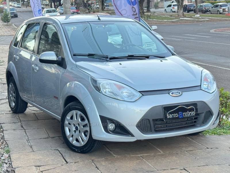 FORD - FIESTA - 2013/2013 - Prata - R$ 37.900,00