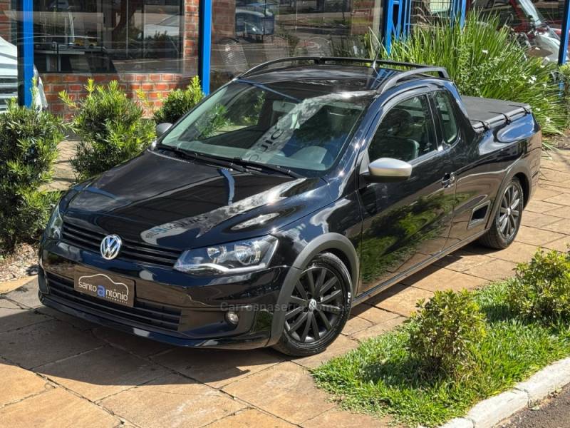 VOLKSWAGEN - SAVEIRO - 2015/2015 - Preta - Sob Consulta