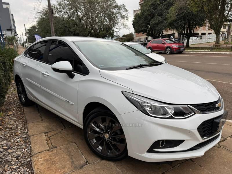 CHEVROLET - CRUZE - 2018/2019 - Branca - R$ 89.900,00