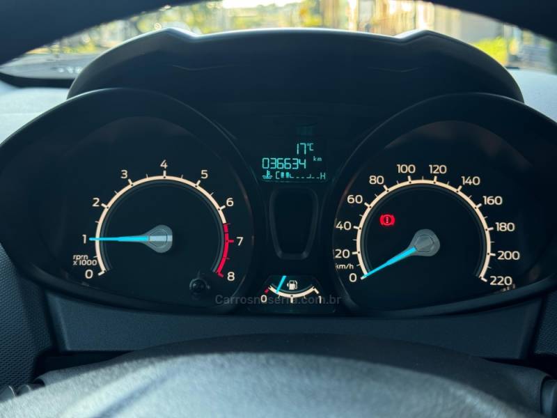 FORD - FIESTA - 2019/2019 - Branca - R$ 59.900,00