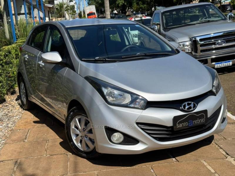 HYUNDAI - HB20 - 2013/2014 - Prata - R$ 53.900,00