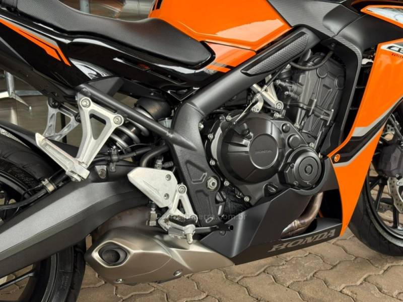 HONDA - CBR 650F - 2018/2019 - Laranja - R$ 47.900,00
