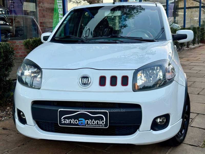 FIAT - UNO - 2012/2013 - Branca - R$ 42.900,00