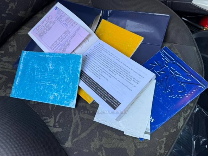 FIAT - PALIO - 2006/2007 - Branca - R$ 29.900,00