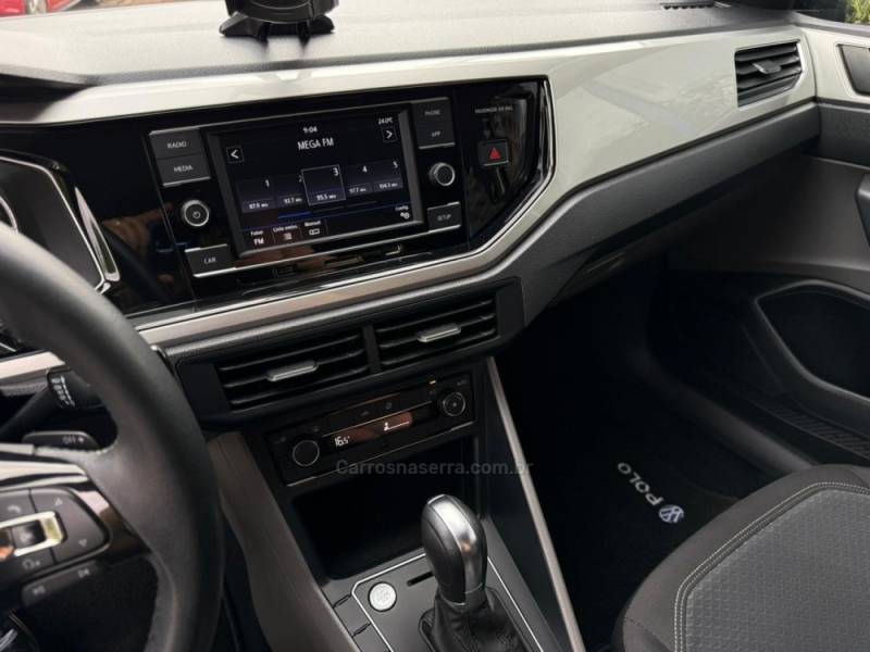 VOLKSWAGEN - POLO - 2019/2020 - Preta - R$ 84.900,00