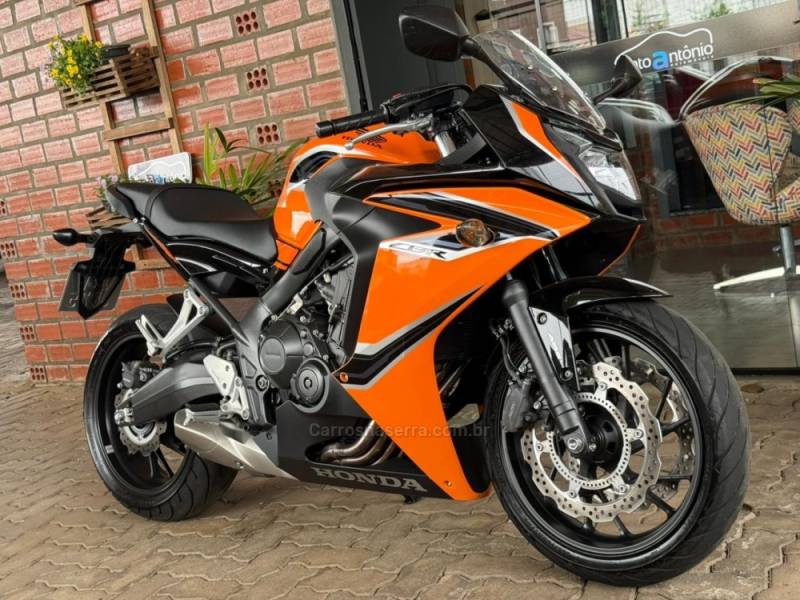 HONDA - CBR 650F - 2018/2019 - Laranja - R$ 47.900,00
