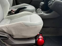 CHEVROLET - COBALT - 2012/2012 - Prata - R$ 38.900,00