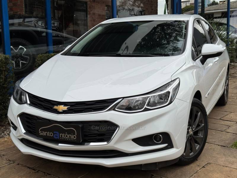 CHEVROLET - CRUZE - 2018/2019 - Branca - R$ 89.900,00