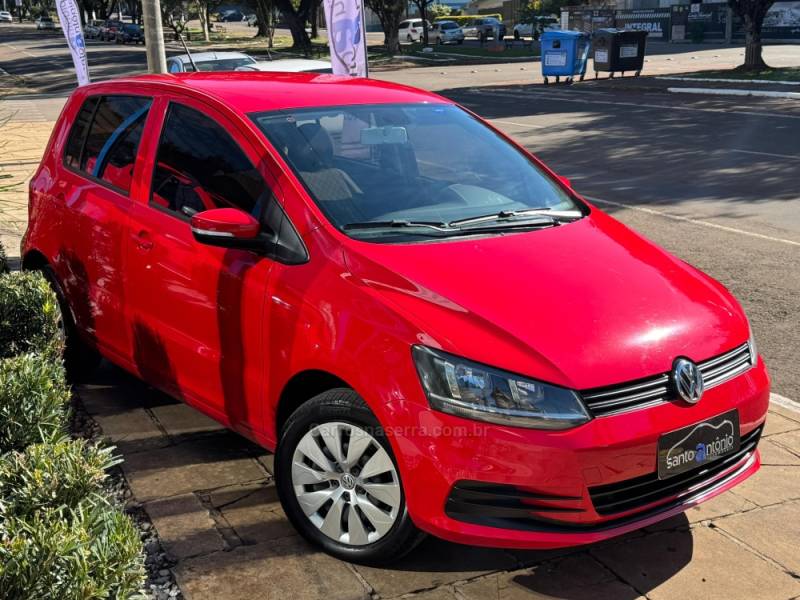 VOLKSWAGEN - FOX - 2015/2015 - Vermelha - R$ 45.900,00
