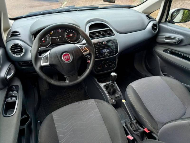 FIAT - PUNTO - 2016/2015 - Branca - R$ 44.900,00