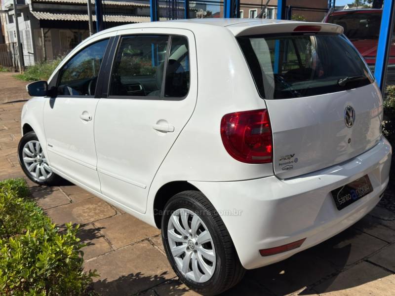 VOLKSWAGEN - FOX - 2013/2013 - Branca - R$ 44.900,00
