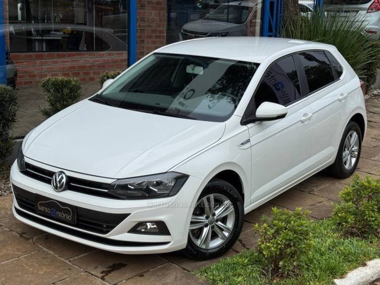 VOLKSWAGEN - POLO - 2018/2018 - Branca - R$ 73.900,00