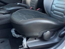 CHEVROLET - PRISMA - 2018/2019 - Branca - R$ 68.900,00